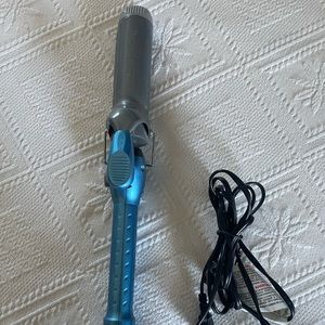 BaBylissPRO Nano Titanium Spring Curling Iron